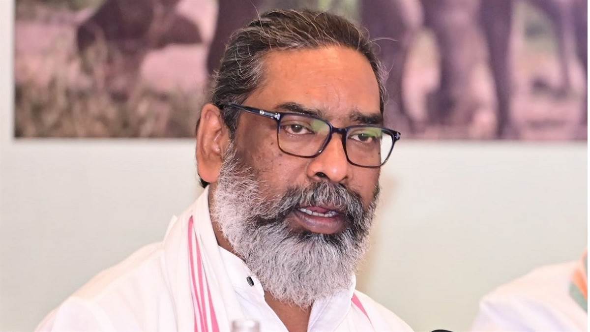 https://www.jagranimages.com/images/newimg/11092025/11_09_2025-hemant_1_24043595.jpg