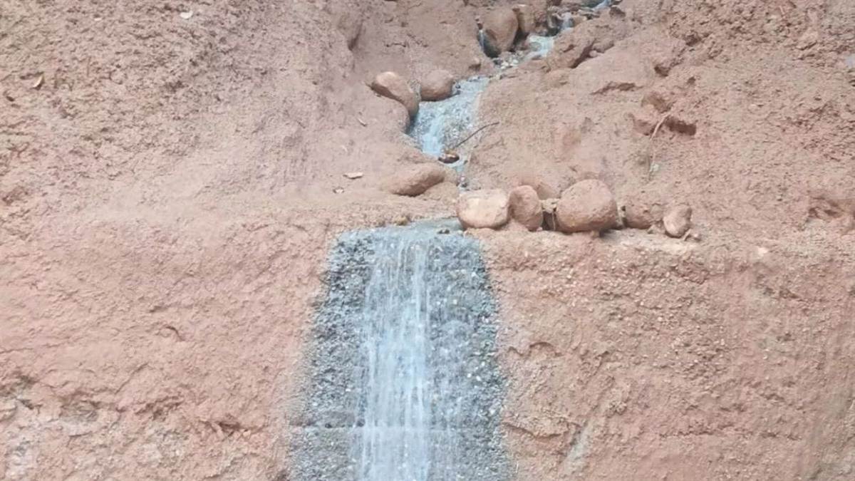 https://www.jagranimages.com/images/newimg/11092025/11_09_2025-kuthma_landslide_24043608.jpg