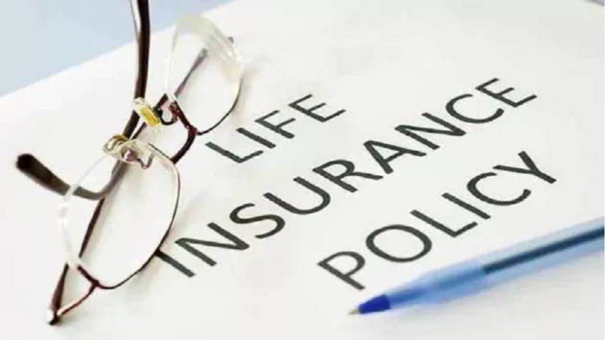 https://www.jagranimages.com/images/newimg/11092025/11_09_2025-life_insurance__24043452.jpg