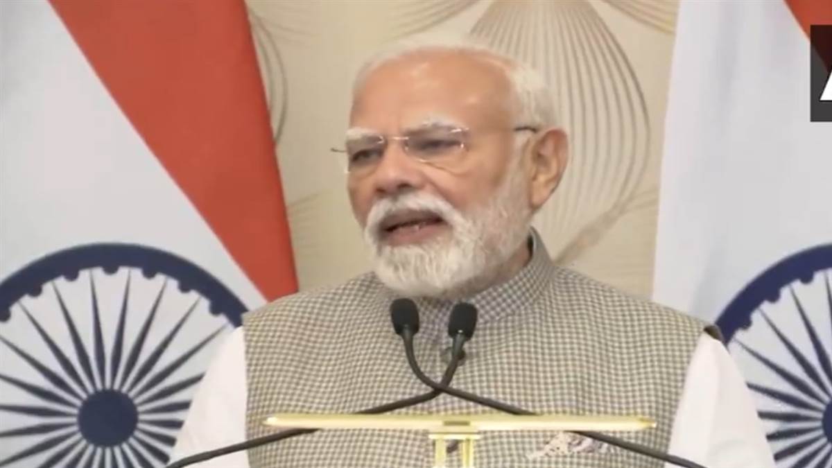 https://www.jagranimages.com/images/newimg/11092025/11_09_2025-modi10_24043184.jpg