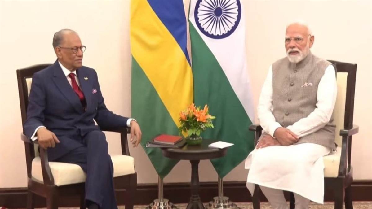 https://www.jagranimages.com/images/newimg/11092025/11_09_2025-modi7_24043048_123346892.jpg