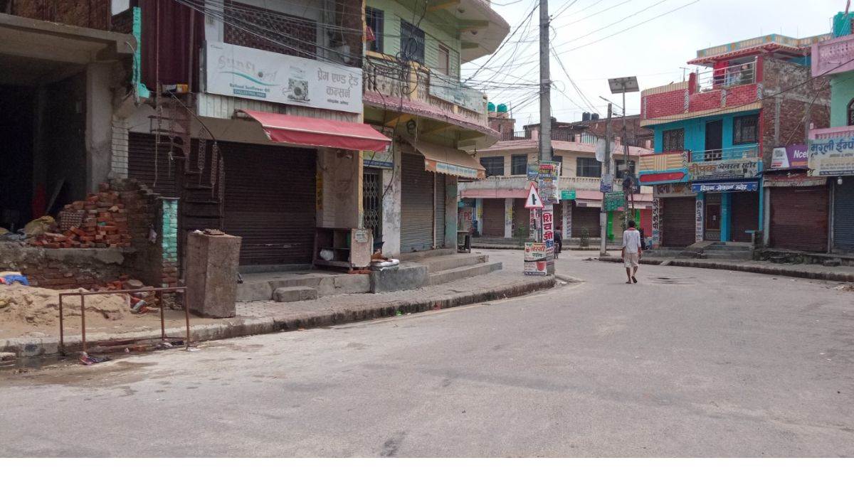 https://www.jagranimages.com/images/newimg/11092025/11_09_2025-nepal_curfew_101_24043389.jpg