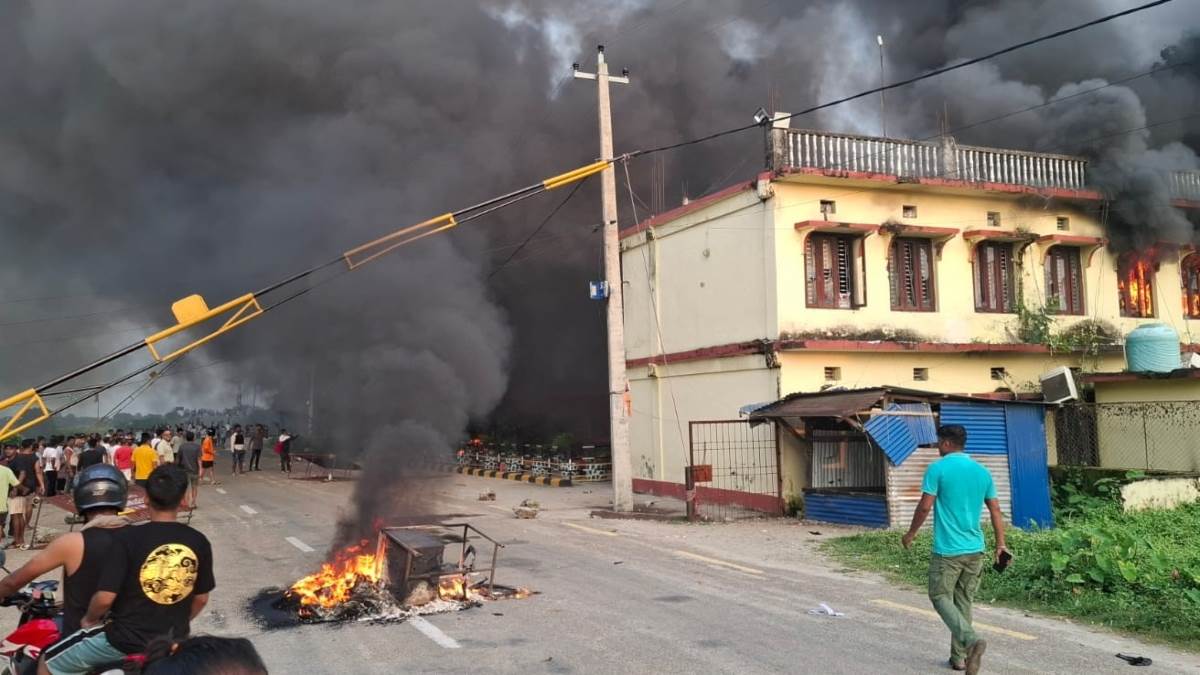 https://www.jagranimages.com/images/newimg/11092025/11_09_2025-nepal_protests_24043330.jpg