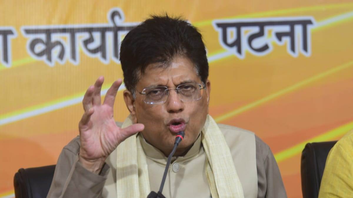 https://www.jagranimages.com/images/newimg/11092025/11_09_2025-piyush_goya_24043133.jpg