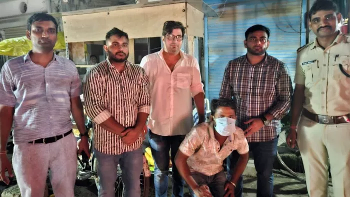 गर्भपात की दवाएं बेचने पर युवक गिरफ्तार।