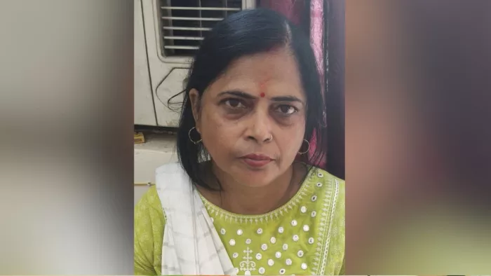 रिश्वत लेने के आरोप में प्रधानाध्यापिका निलंबित।