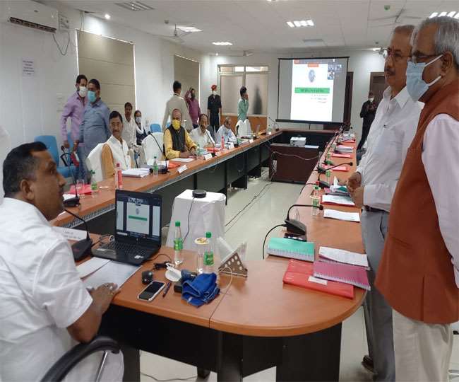 RIMS Governing Body Decision रिम्‍स के डाक्‍टरों की जासूसी करेंगे गुप्