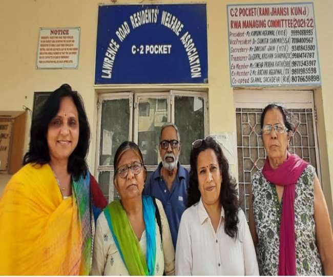 स्नेह प्रभा राठी-कार्यकारिणी सदस्य व अनिल सचदेवा मनोनीत सदस्य बाएं से दाएं । फोटो स्वयं