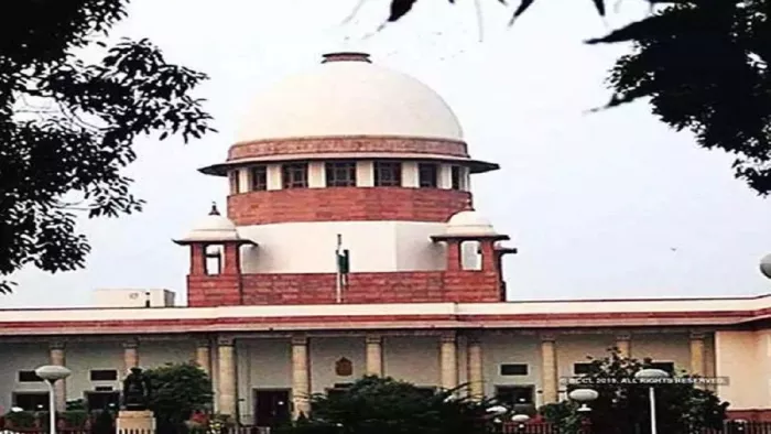 SC ने बॉम्बे हाई कोर्ट के आदेश में हस्तक्षेप करने से मंगलवार को इनकार कर दिया।
