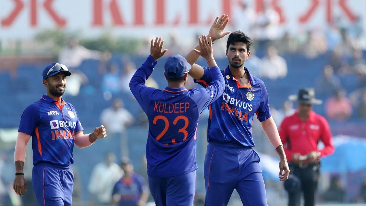 ind vs sa south africa bold out on lowest score in odi against india kuldeep yadav get 4 wicket