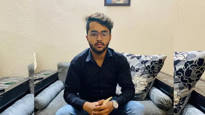 Ghaziabad: शिप्रा सनसिटी में युवक ने लगाई फांसी