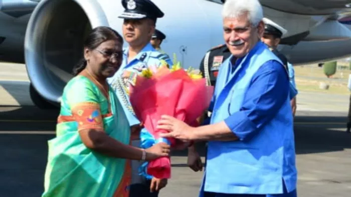 राष्ट्रपति द्रौपदी मुर्मु आज वैष्णो देवी के दरबार में जाएंगी