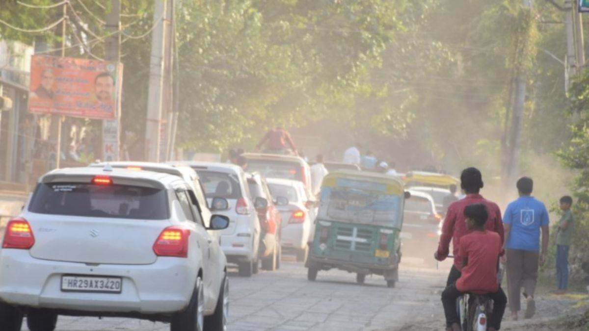 ncr faridabad air pollution if road construction is completed on time pollution does not increase people are troubled by breathing problems