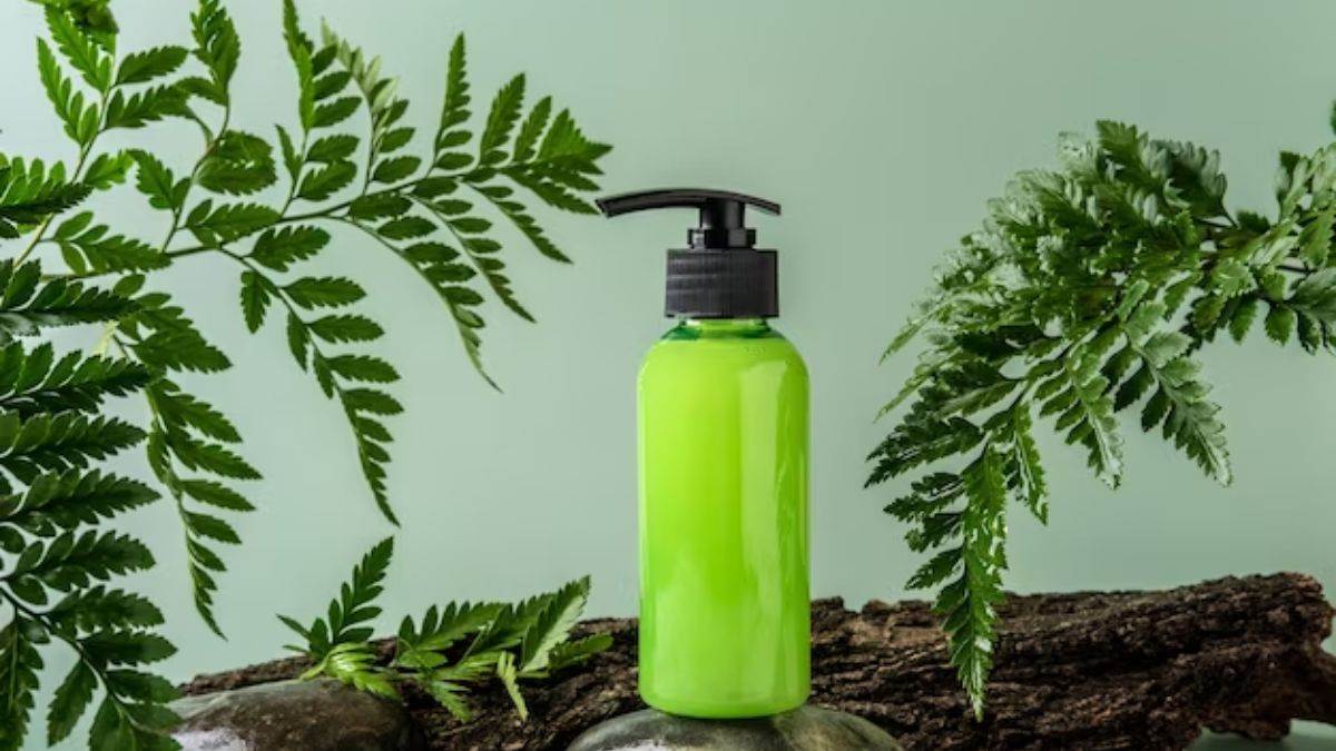 natural hair cleanser clean your hair with these natural things without using shampoo