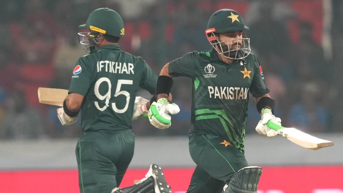 https://www.jagranimages.com/images/newimg/11102023/11_10_2023-pak_vs_sl_wc2023_23553468_1846887.jpg