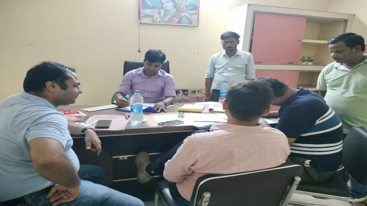 Shahjahanpur News : बिल बनवाया ओडिशा से बरेली का, माल उतार लिया मिर्जापुर में- जीएसटी विभाग को चला पता तो कर दी यह कार्रवाई