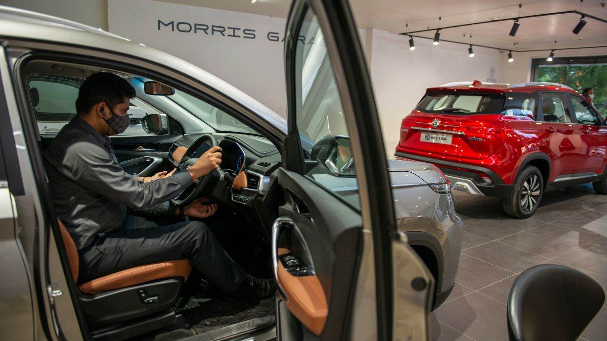 https://www.jagranimages.com/images/newimg/11102024/11_10_2024-car_ownership_cost_tips_23813656.jpg