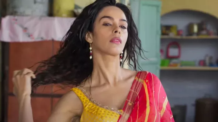 मल्लिका को परिवार में समझा जाता था बोझ (Photo: Youtube)