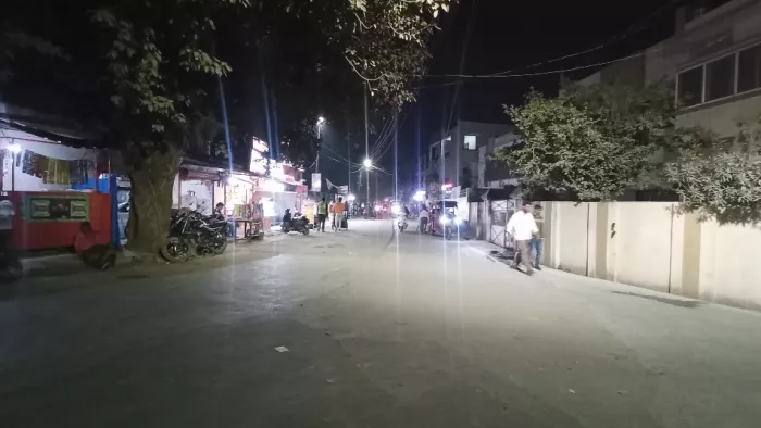 जीडीए में दाखिल मानचित्रों को मार्ग चौड़ीकरण के नाम पर आपत्ति लगाकर रोक दिया जा रहा था। जागरण
