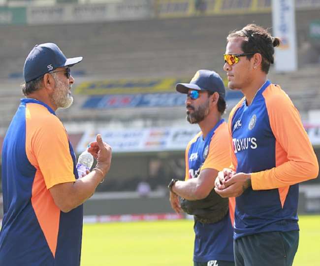 sunil gavaskar questions rahul chahar omission for new zealand series