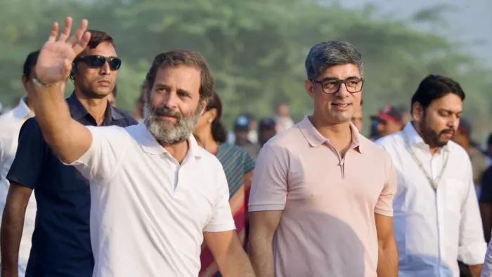 अभिनेता सुशांत सिंह महाराष्ट्र में कांग्रेस की भारत जोड़ो यात्रा में हुए शामिल।