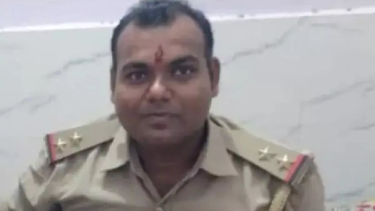 निलंबन से तनावग्रस्त दारोगा ने कानपुर आउटर पुलिस लाइन में जहरीला पदार्थ खाया, आइसीयू में भर्ती