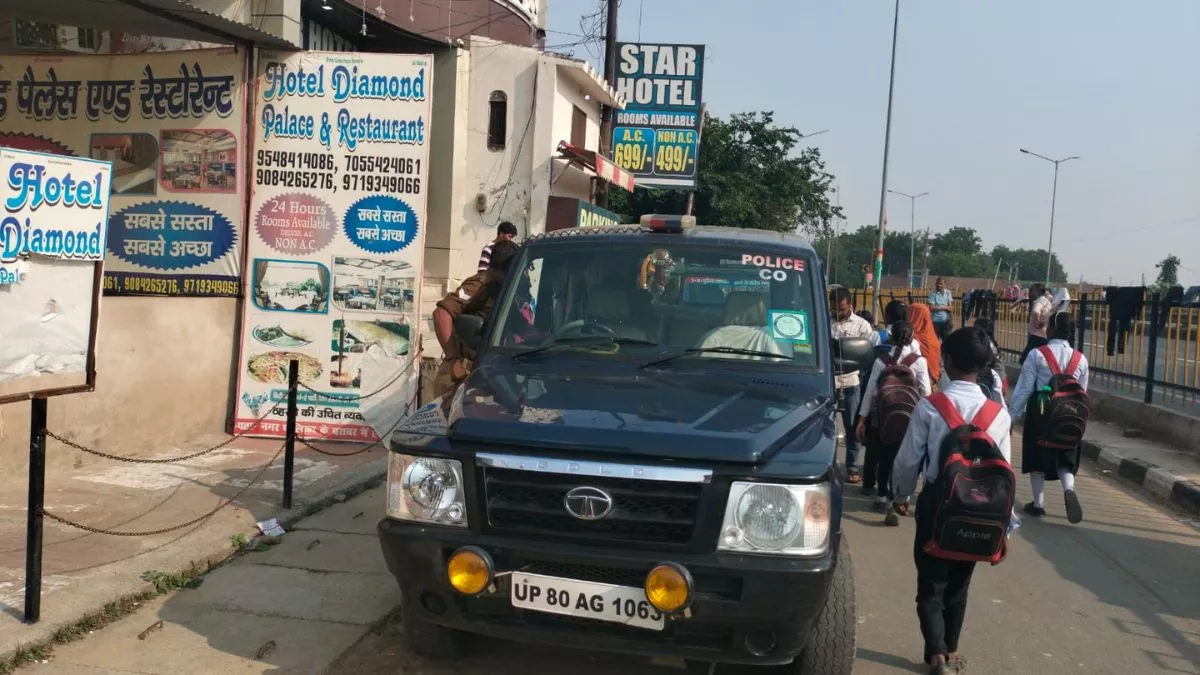 Agra Crime News शादी से पहले ही पहुंच गए होटल के बंद कमरे में, पुलिस