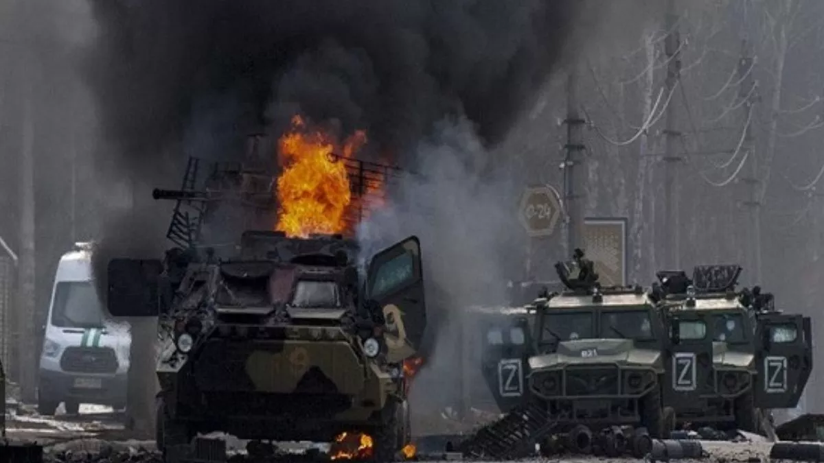 Russia-Ukraine War: यूक्रेन ने रूस पर तेज किए जवाबी हमले, 50 सैनिक ढेर, 3 टैंक और 11 बख्तरबंद गाड़ियां भी नष्ट