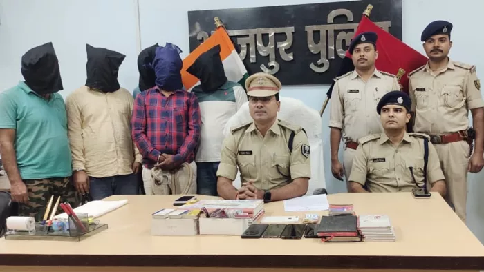 भोजपुर में वाहन चोरी गिरोह का पर्दाफाश (जागरण फोटो)
