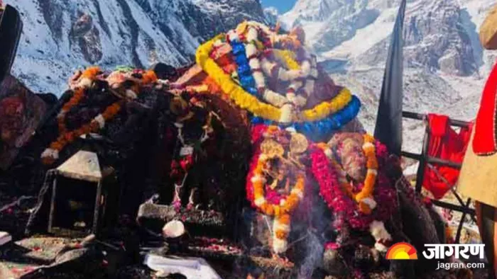 वैदिक मंत्रों के साथ शीतकाल के लिए बंद हुए भैरवनाथ के कपाट