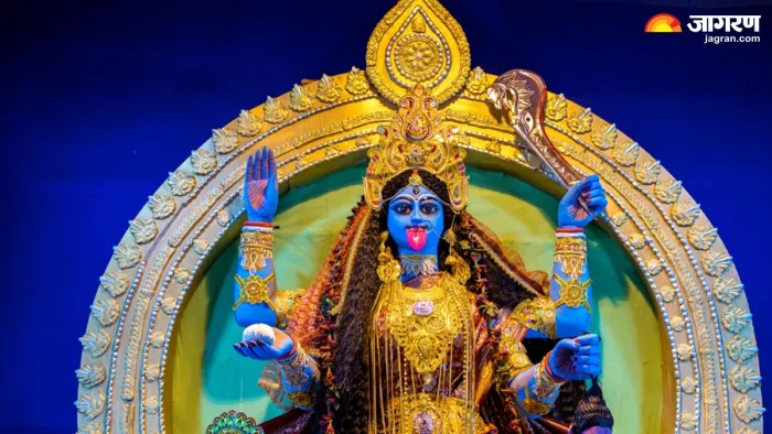 कोलकाता में काली पूजा को लेकर बड़े पैमाने पर तैनात रहेंगे पुलिसकर्मी।