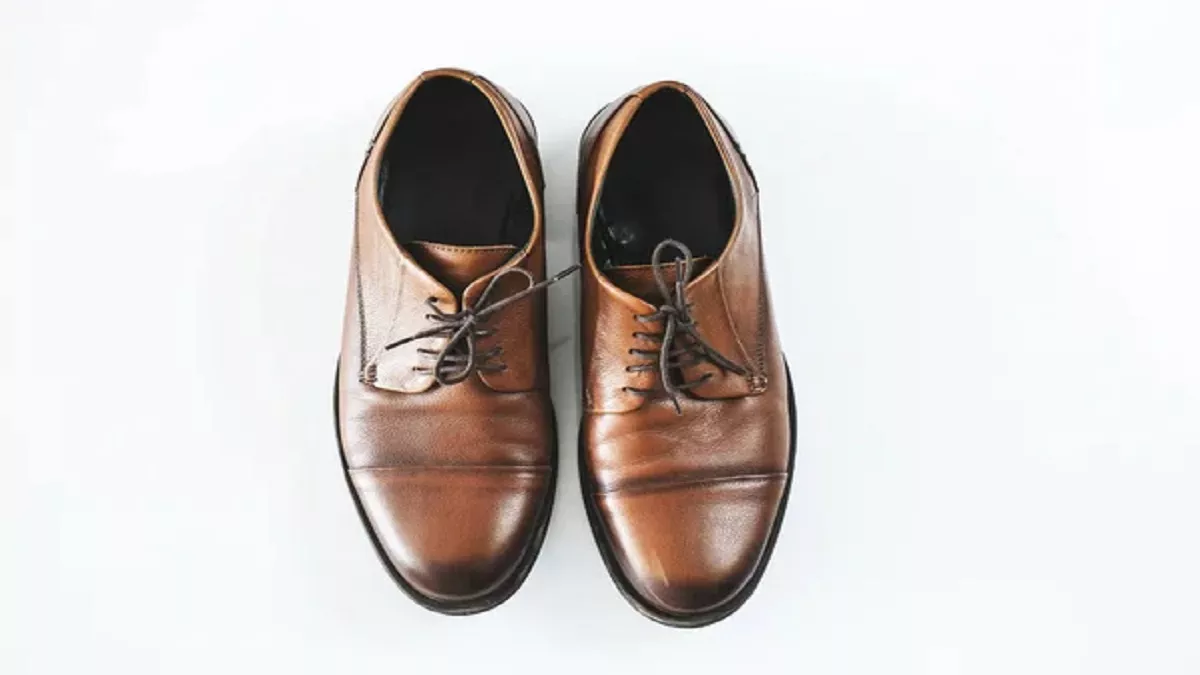 शादी में सालियों के सामने नहीं करवाना चाहते कचरा तो फिर ये बेस्ट Wedding shoes For Groom को चुनें, मिलेगा एट्रेक्टिव और स्मार्ट लुक