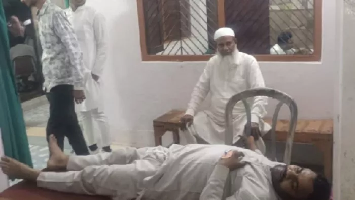 दो सौ लोगों के बीमार होने से कन्या और वर पक्ष के लोगों में खलबली मच गई।