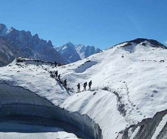 ऐसे अभियानों का आयोजन कर अपने अपने इलाकों में लोगों की खेर खबर ली।
