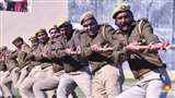 विजेता टीमों को पुरस्कार देकर सम्मानित किया गया।