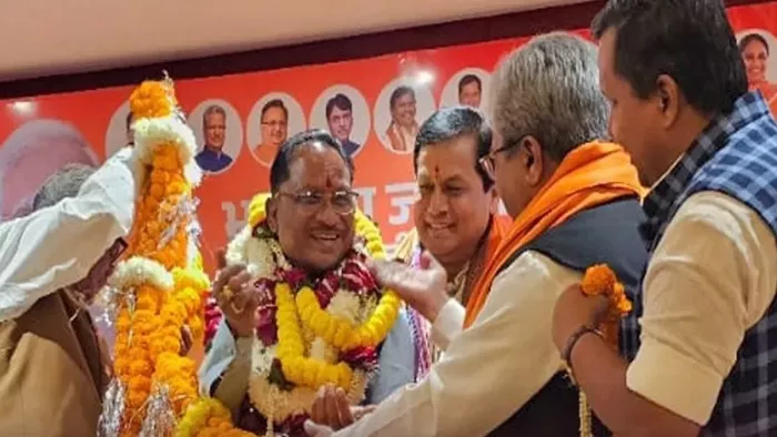 विष्णुदेव साय के मुख्यमंत्री बनने पर बधाइयों का लगा तांता
