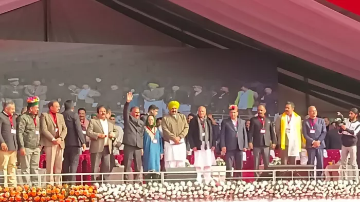 एक साल का कार्यकाल होने पर व्यवस्था परिवर्तन के तहत आयोजित हो रहे कार्यक्रम में पहुंचे सीएम सुक्खू