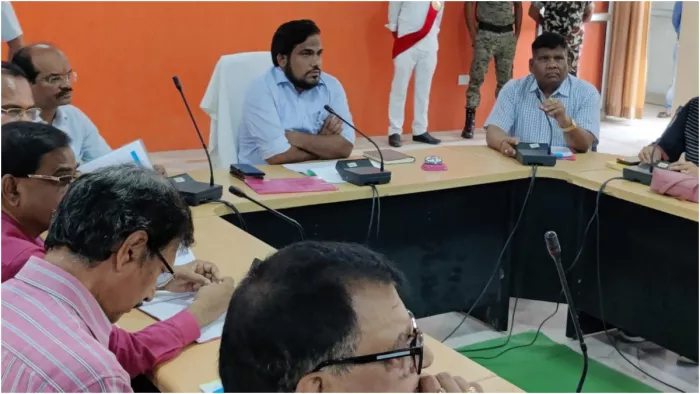 वैशाली DM का एक्शन मोड ऑन! शराब कारोबारियों पर शिकंजा कसने के लिए बनाया 'मास्टर प्लान'