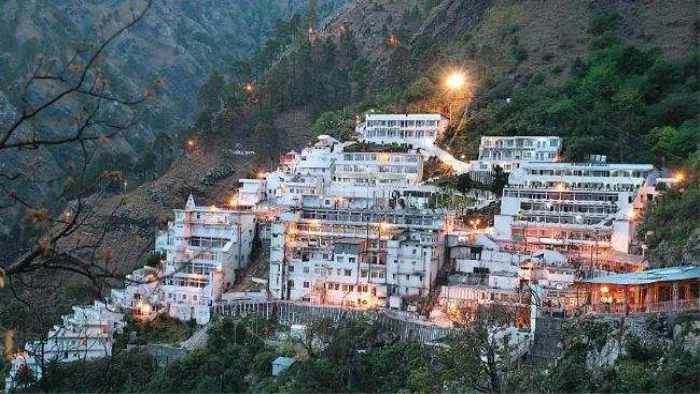 इस साल अभी तक 90 लाख भक्त पहुंचे मां वैष्णो के दरबार। फाइल फोटो
