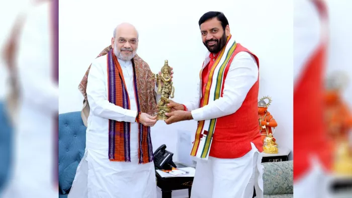 सीएम नायब सैनी केंद्रीय गृहमंत्री से मुलाकात करते हुए (फाइल फोटो)