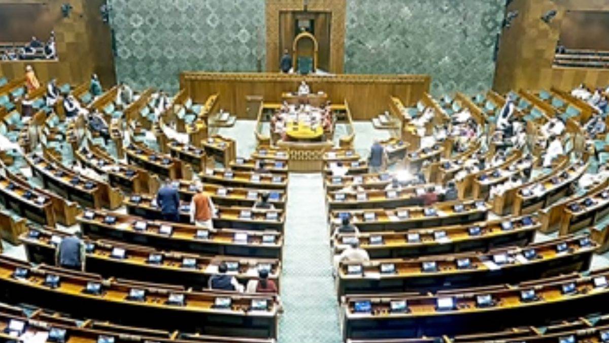 https://www.jagranimages.com/images/newimg/11122024/11_12_2024-parliament_me_aaj_kya_hua_23846870.jpg