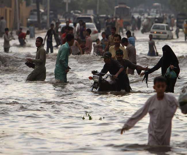 पाकिस्तान के खैबर पख्तूनख्वा में भारी बारिश से मरने वालों की संख्या हुई 18