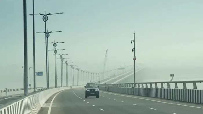 एफिल टॉवर से 17 गुना ज्यादा स्टील के इस्तेमाल से बना है देश का सबसे लंबा पुल अटल सेतु