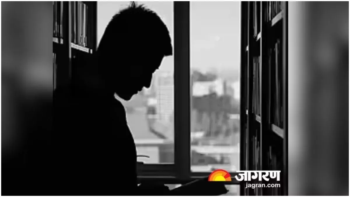 Bihar News: 'महादेव क्यों दी जिंदगी...', प्रेम प्रसंग में यूपी के शिक्षक ने की आत्महत्या; बिस्तर पर मिला सुसाइड नोट