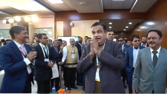 Nitin Gadkari ने कहा कि भारत दुनिया का नंबर वन ऑटोमोबाइल मैन्युफैक्चरिंग हब बनेगा।