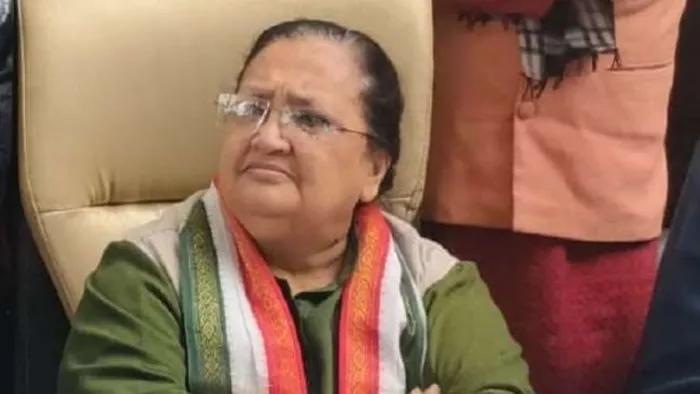 समन जारी किए, पर कोर्ट नहीं आए... अब पूर्व विदेश मंत्री सलमान खुर्शीद की पत्नी के विरुद्ध वॉरंट