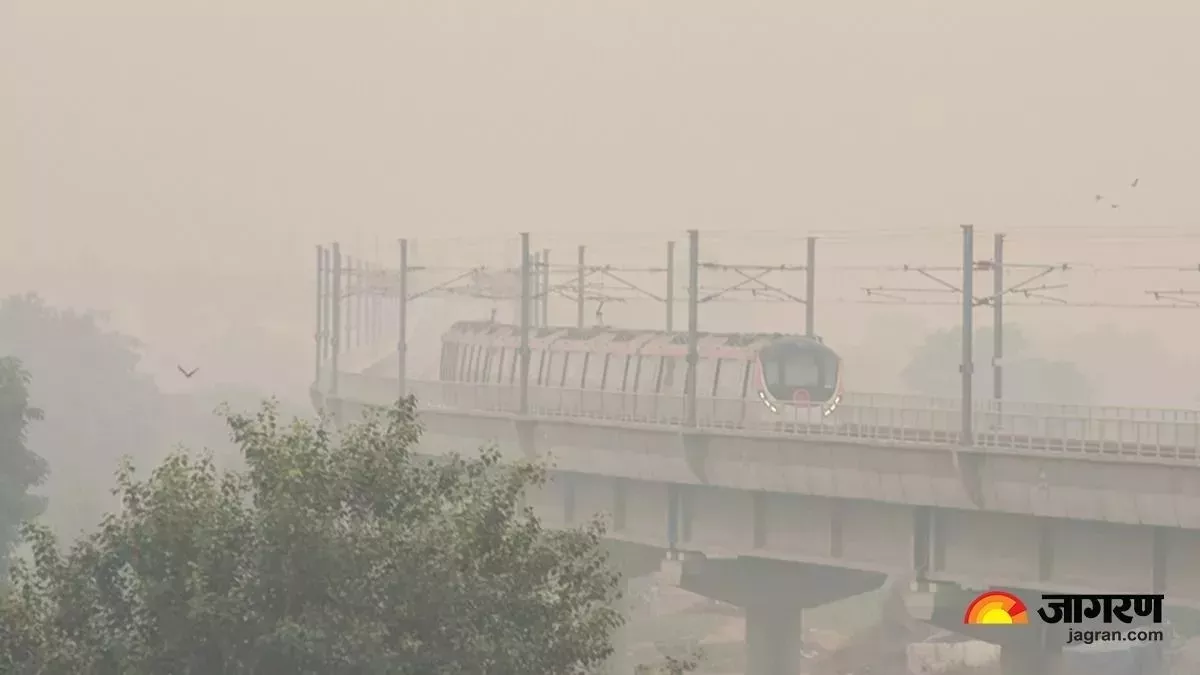 Weather Update Today: दिल्ली-NCR समेत पूरे उत्तर भारत में ठंड का सितम जारी, घने कोहरे के कारण ट्रेनों पर भी पड़ा असर
