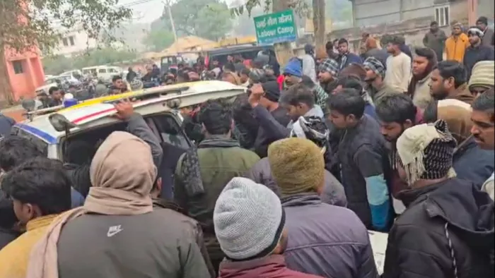 कौशांबी में हुए सड़क हादसे में भाजयुमो के मंत्री समेत दो की मौत।