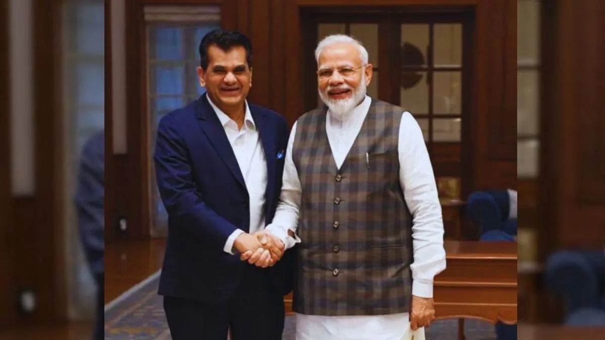 https://www.jagranimages.com/images/newimg/12012025/12_01_2025-amitabh_kant_pm_modi_23865570.jpg