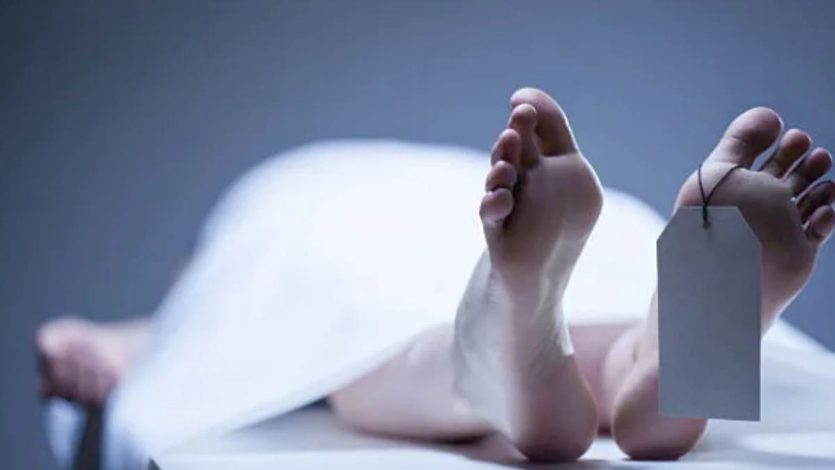 https://www.jagranimages.com/images/newimg/12012025/12_01_2025-dead_body_23865648.jpg